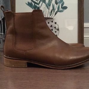 Leather Chelsea style boots
